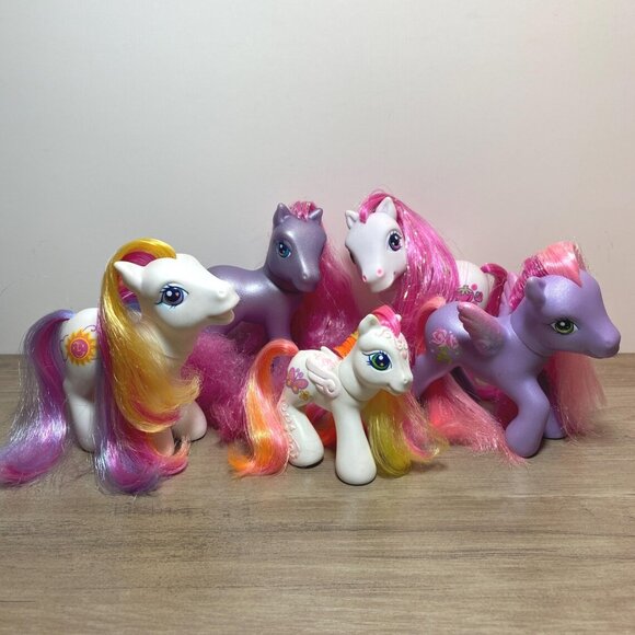 My Little Pony G3 LOT of Dolls Early 2000s Kids Toys - Picture 1 of 9